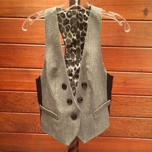 EUC Express Women's Vest size Medium